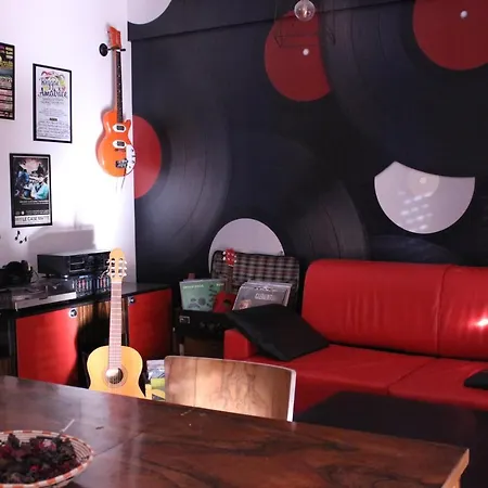 House Of Music Homestay L'Aquila